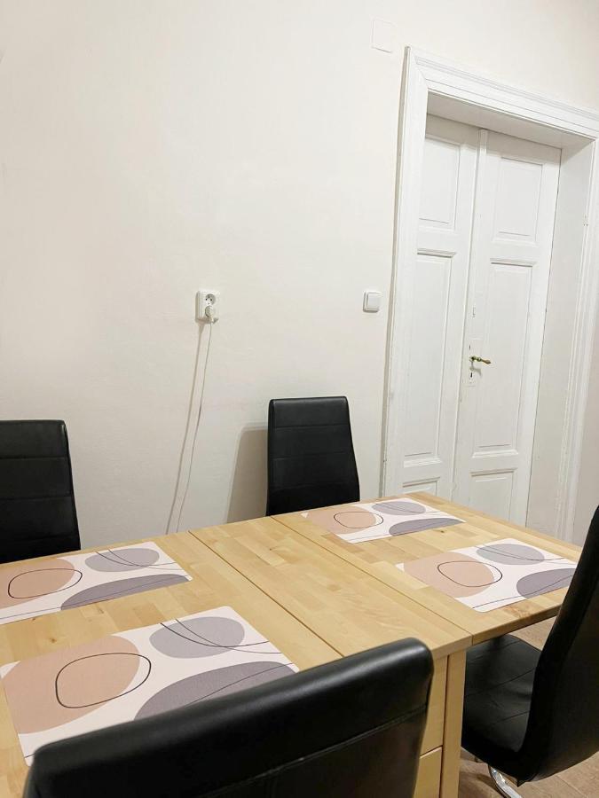 Modern Apartment Krakovska Praha Eksteriør bilde